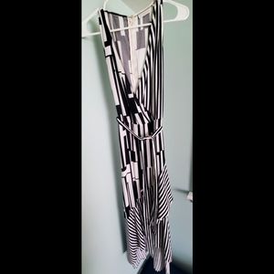 Black and white New York & Company dress